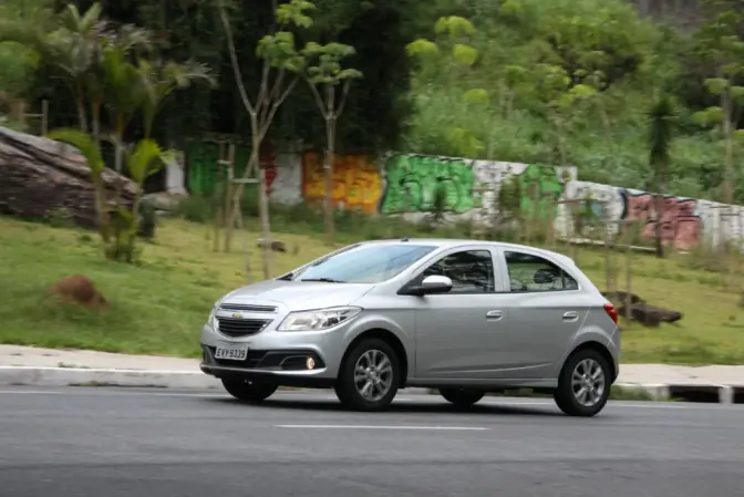 chevrolet-onix-1-0